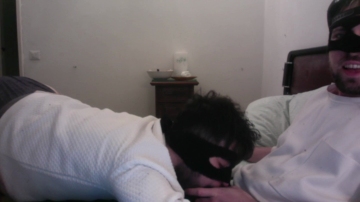0Gayboyshot  19-04-2021